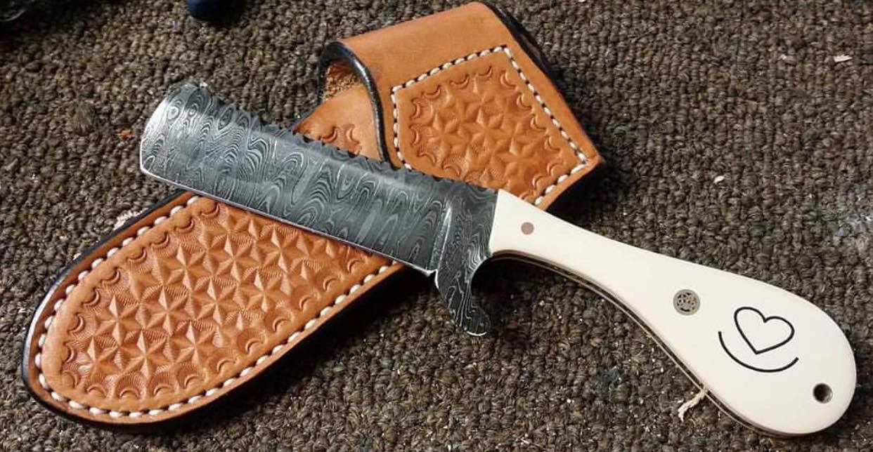 Custom Bull Cutter Knife – Handmade Damascus with Bone Handle & Leather Sheath | Western Ranch Ready