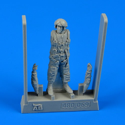 Aerobonus 480069 1/48 Soviet Naval AF Pilot (AV-MF) 1975-83 (Standing) (D)
