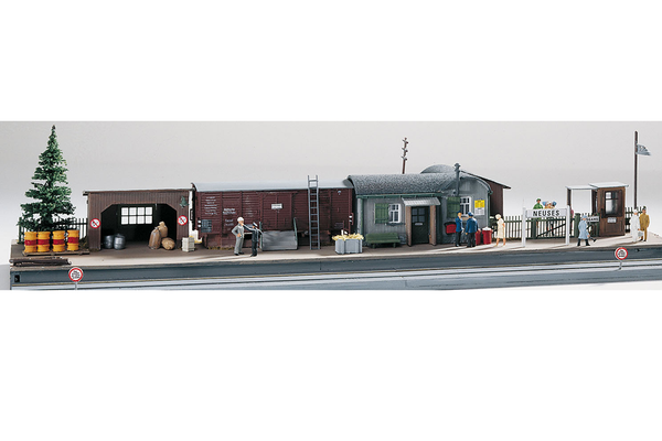 PIKO 61112 HO Scale Suburban Station Kit
