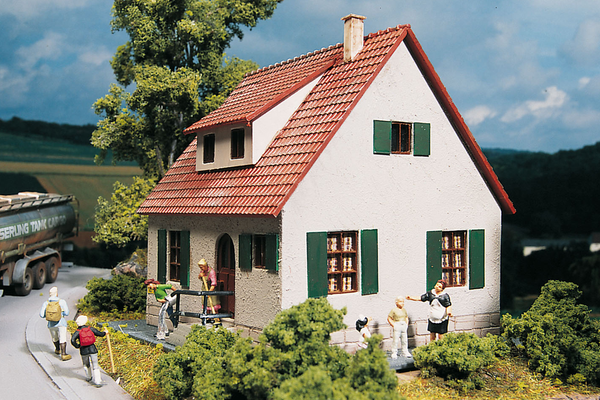 PIKO 61826 HO Scale House Kit