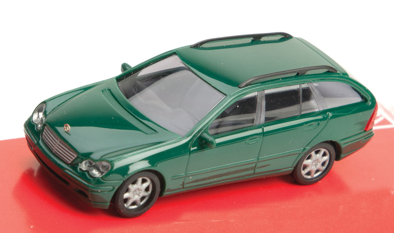 Busch 89137 HO Scale Mercedes-Benz C-Klasse Station Wagon Economy Dark Green