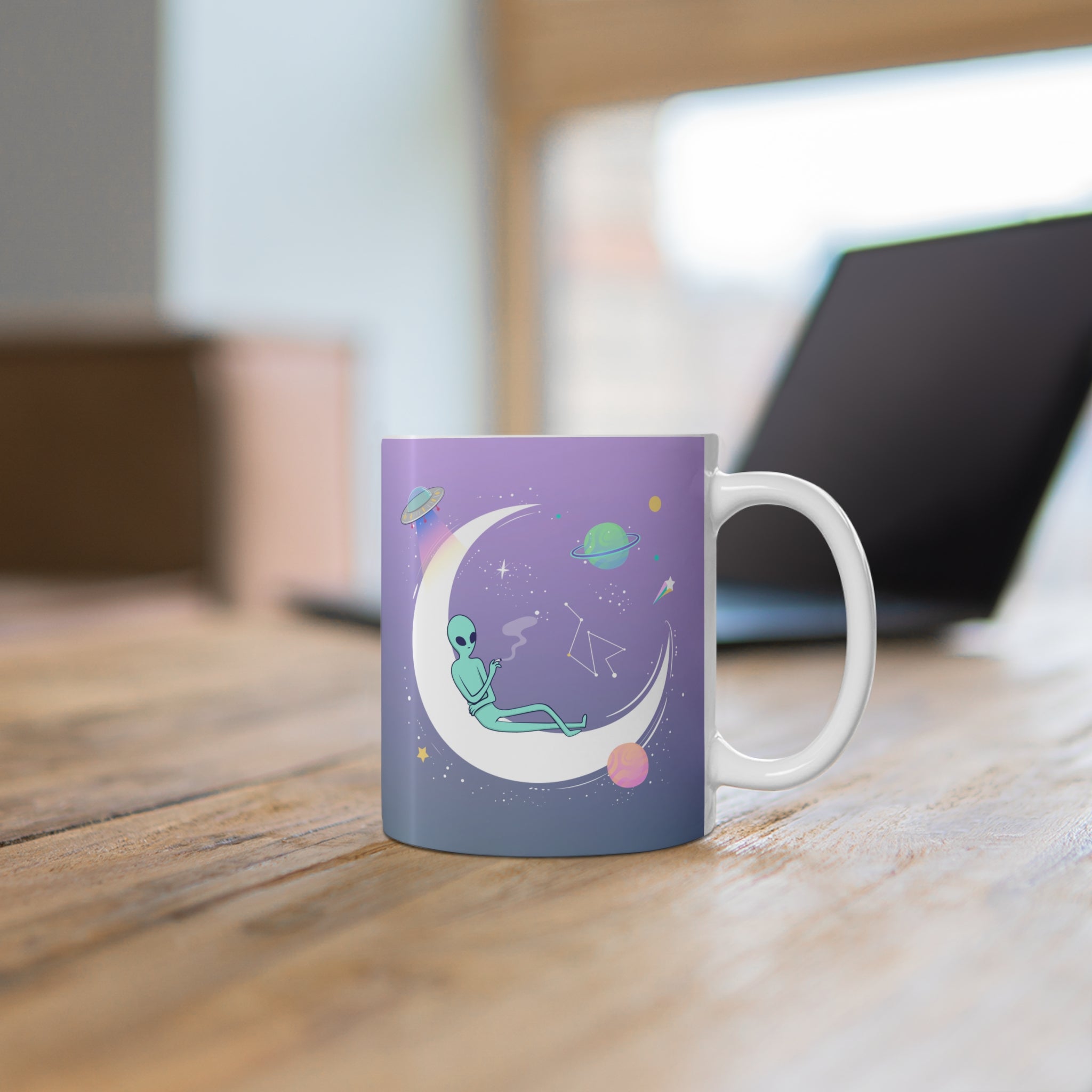 Chilling Alien Purple Mug 11oz