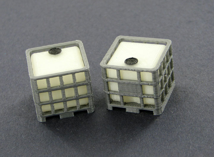 3D To Scale 50-250-GY 1/50 Scale Ibc Pallet Tanks - Grey / Natural 2