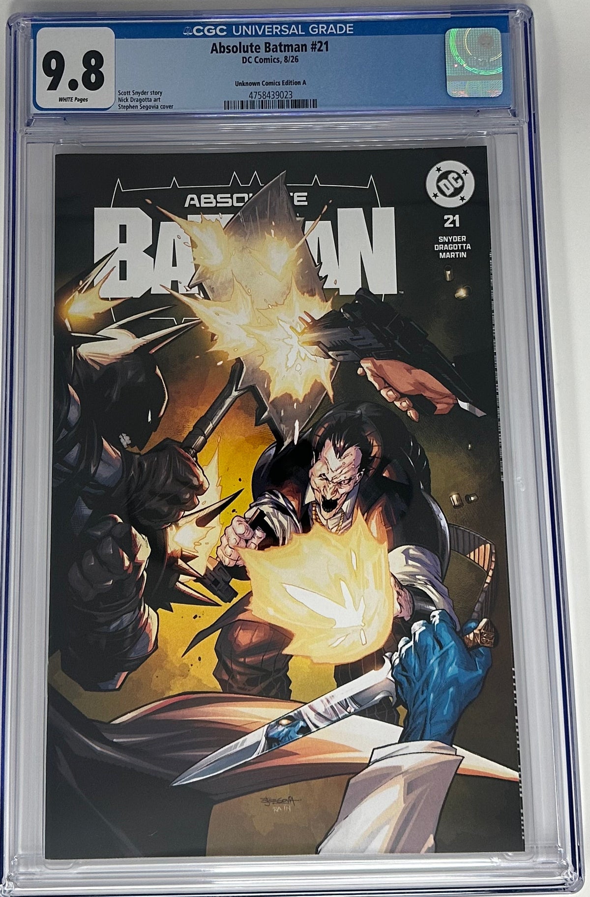 ABSOLUTE BATMAN #21 CGC 9.8 BLUE LABEL STEPHEN SEGOVIA EXCLUSIVE VAR [IN STOCK]