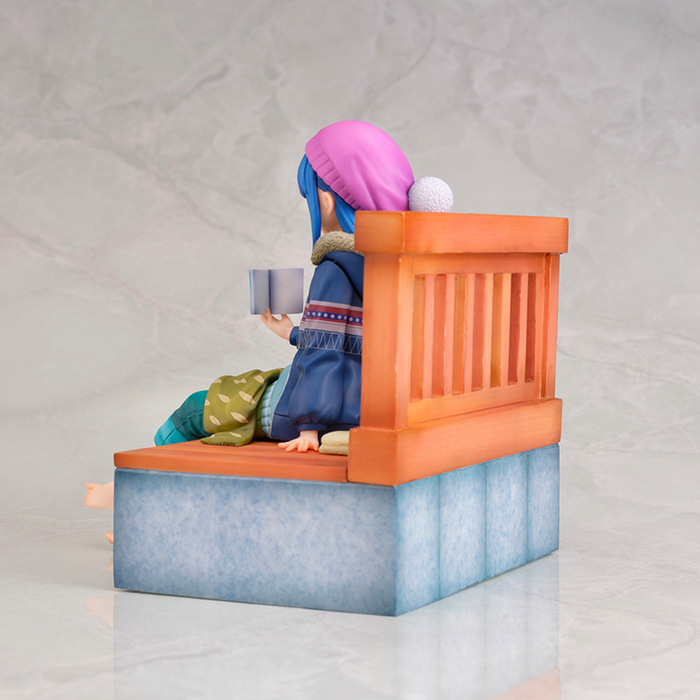 [PRE-ORDER] AmiAmi: Laid-Back Camp - Rin Shima (Footbath Ver.) 1/7 Scale Figure