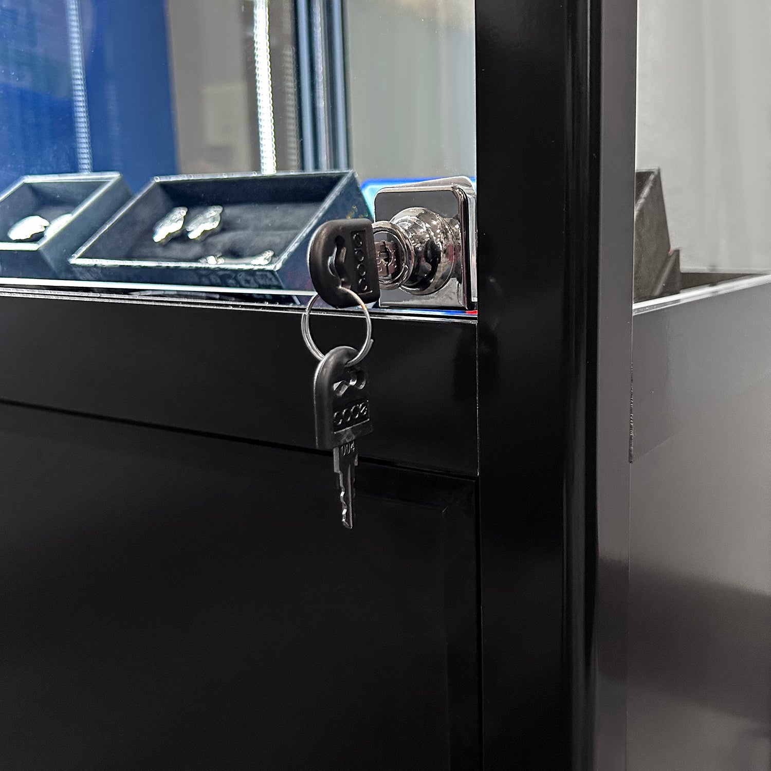 Retail Glass Display Black Cabinet With Locking Storage