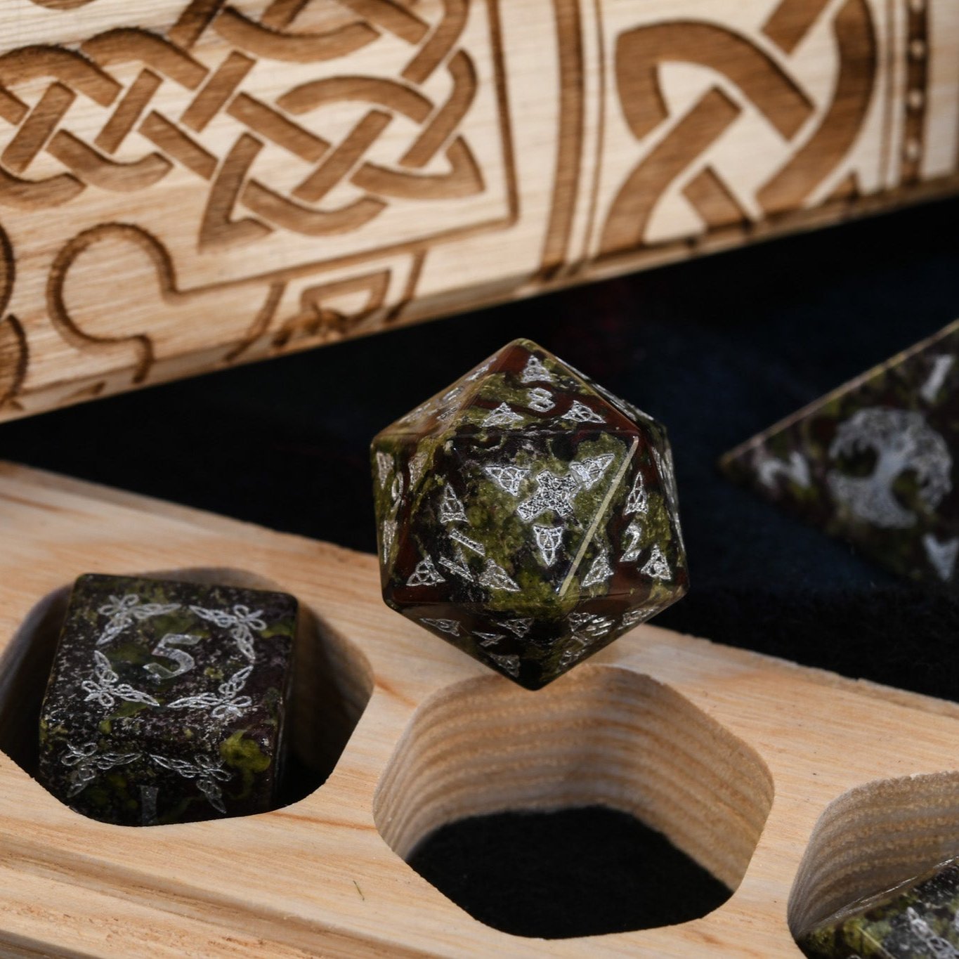 Celtic Dragon Blood Jasper Stone Dice Set – Dice Around the World Collection