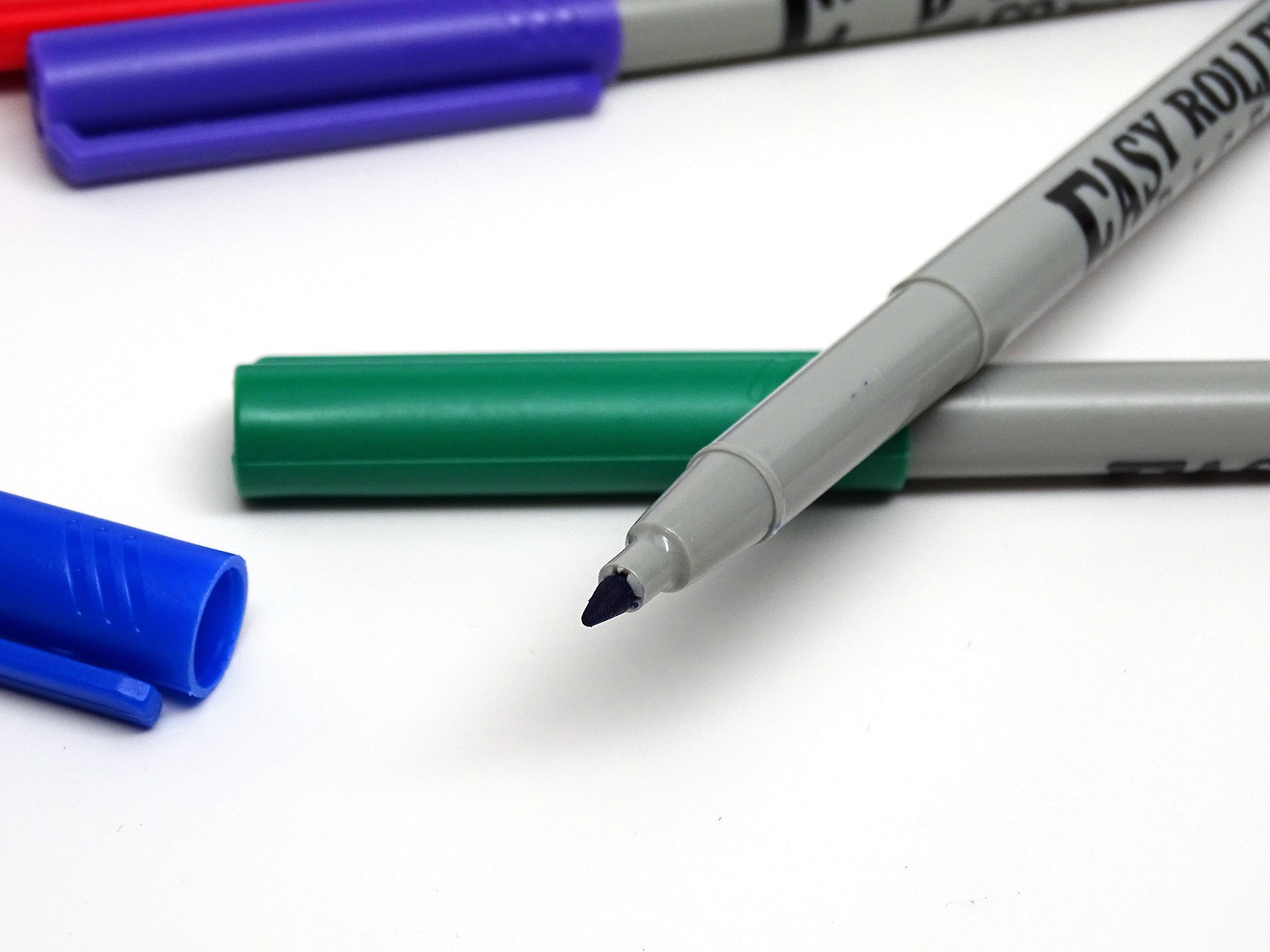 8 Pack of Colored Wet Erase Markers