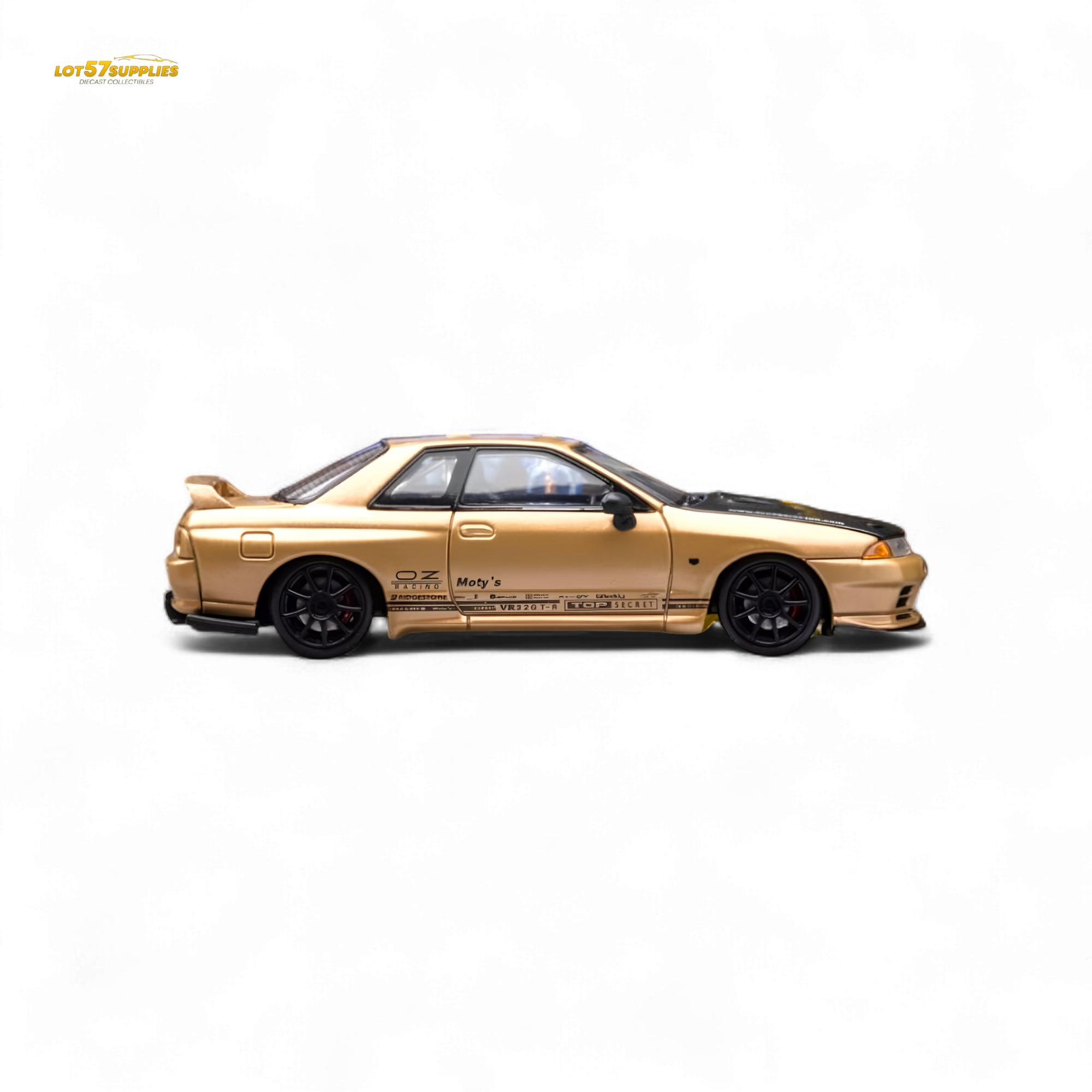 Focal Horizon Skyline GT-R R32 Top Secret Gold 1:64