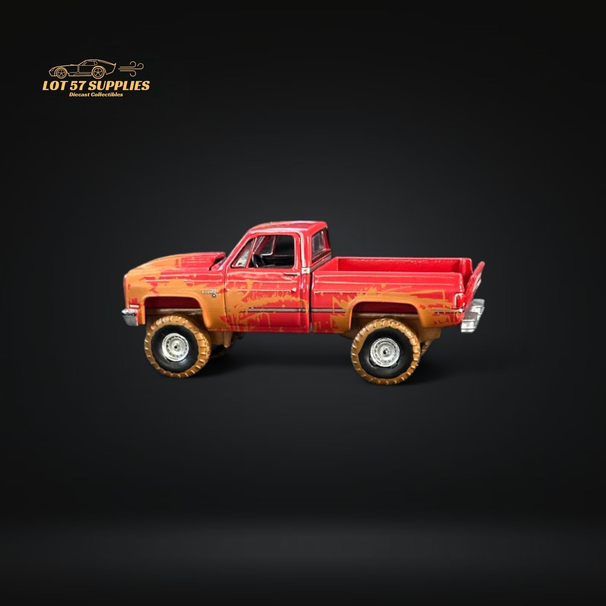 Auto World 1983 Chevrolet Silverado K10 4x4 Muddy LIFTED Squarebody 1:64 BUNDLE 1:64