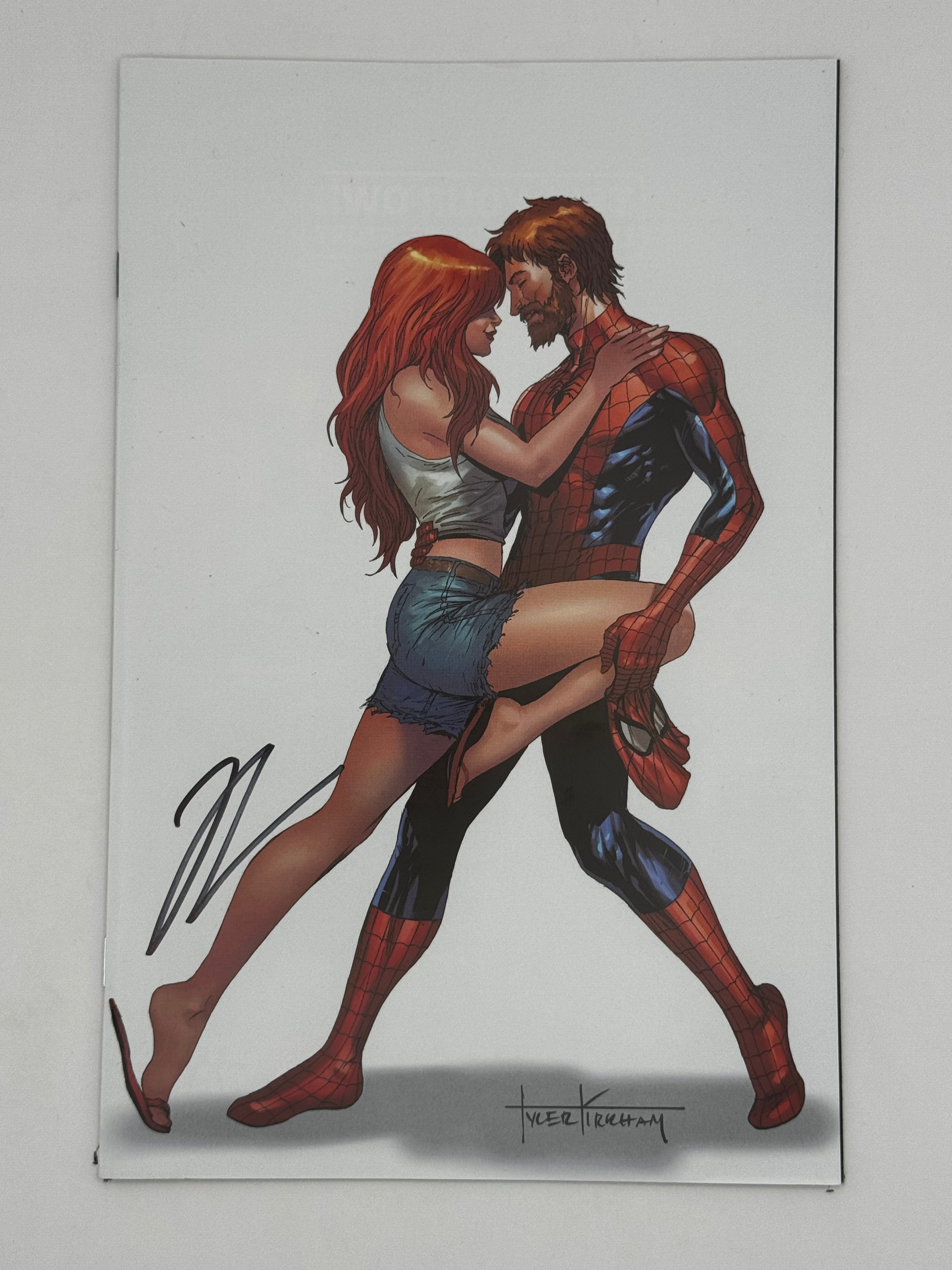 [Signed by Hickman] Ultimate Spider-Man #4 CON Virgin Unknown Comics Kirkham Exclusive Var [INST]