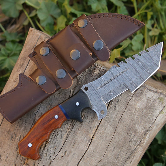 Tracker Scout – Handmade Damascus Steel Knife with Rosewood & Buffalo Horn Handle
