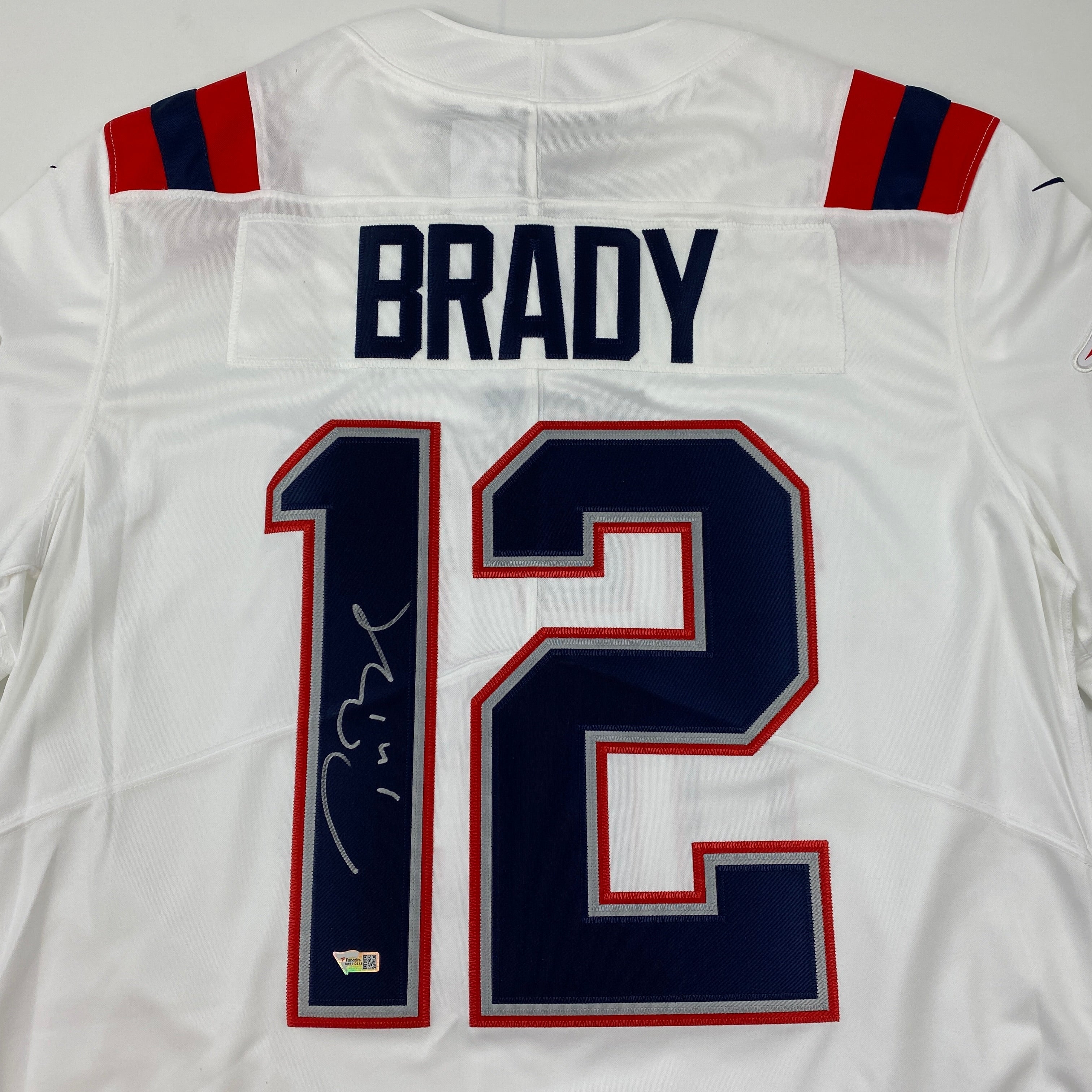 Autographed/Signed Tom Brady New England Patriots White Authentic Nike Limited Football Jersey Fanatics COA/LOA