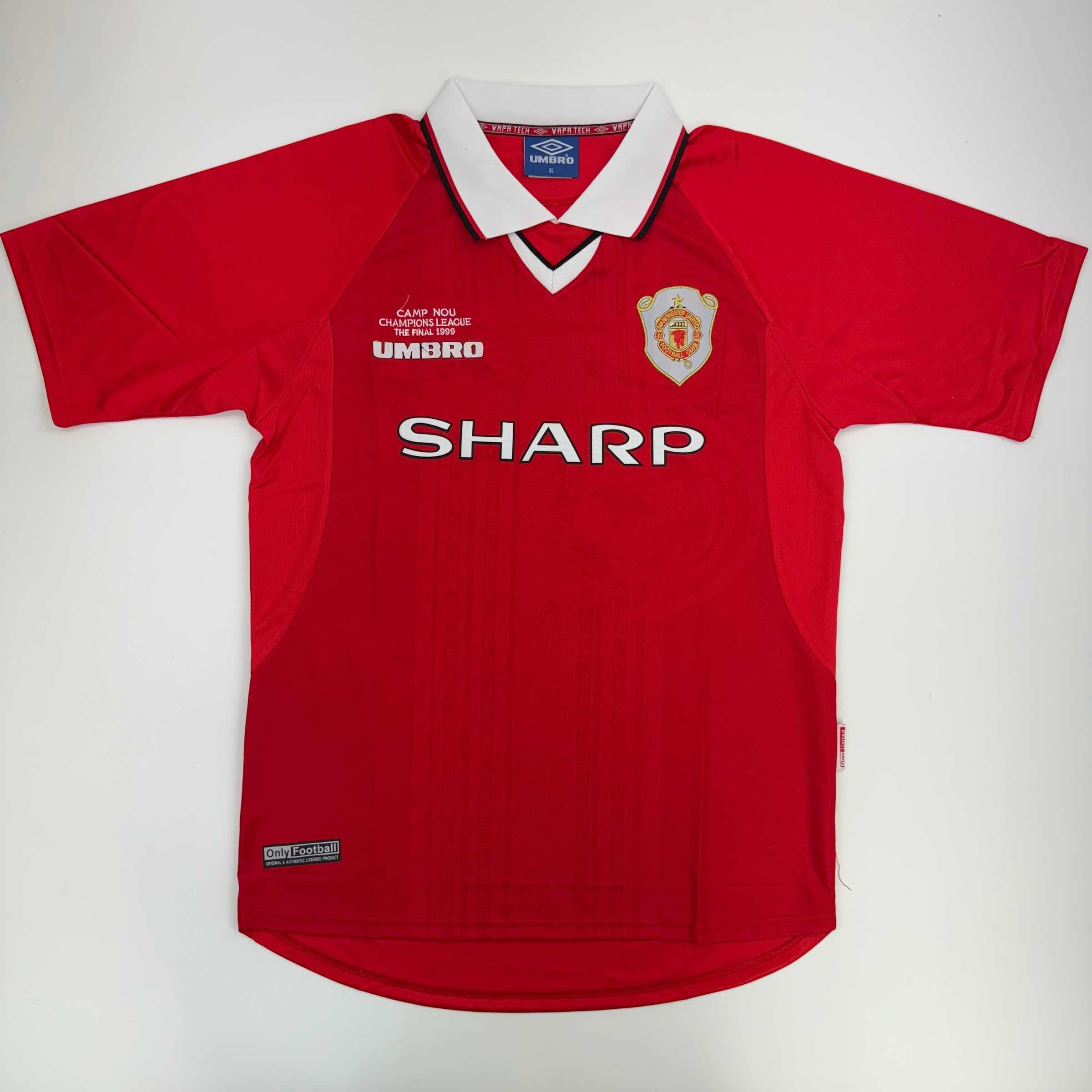 Autographed/Signed Ryan Giggs Manchester United Red Soccer Jersey Beckett BAS COA