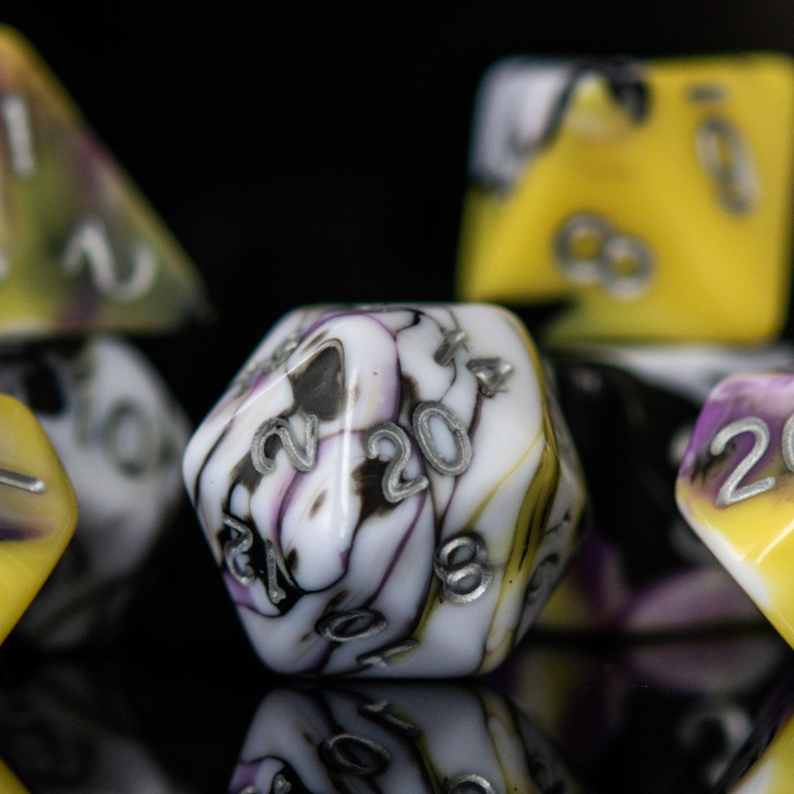 Illusion Acrylic Dice Set