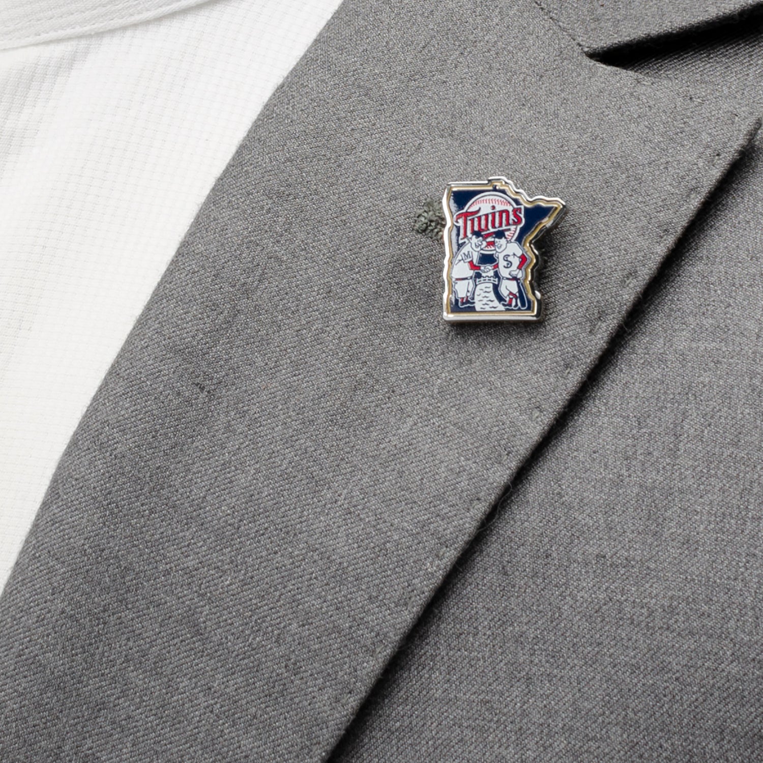 MLB Minnesota Twins Minnie & Paul Lapel Pin