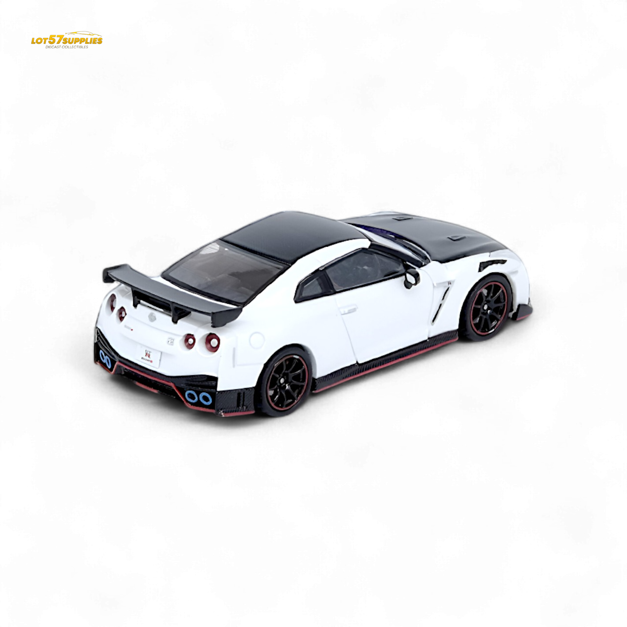 Inno64 NISSAN GT-R (R35) NISMO White 1:64