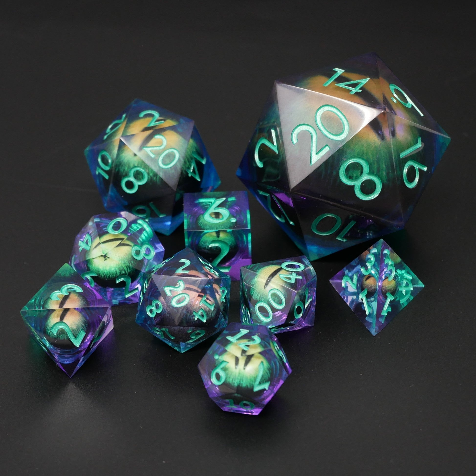 Remorhaz's Eye | Giant D20 Moving Eye DnD Dice | Acrylic RPG Gaming Dice