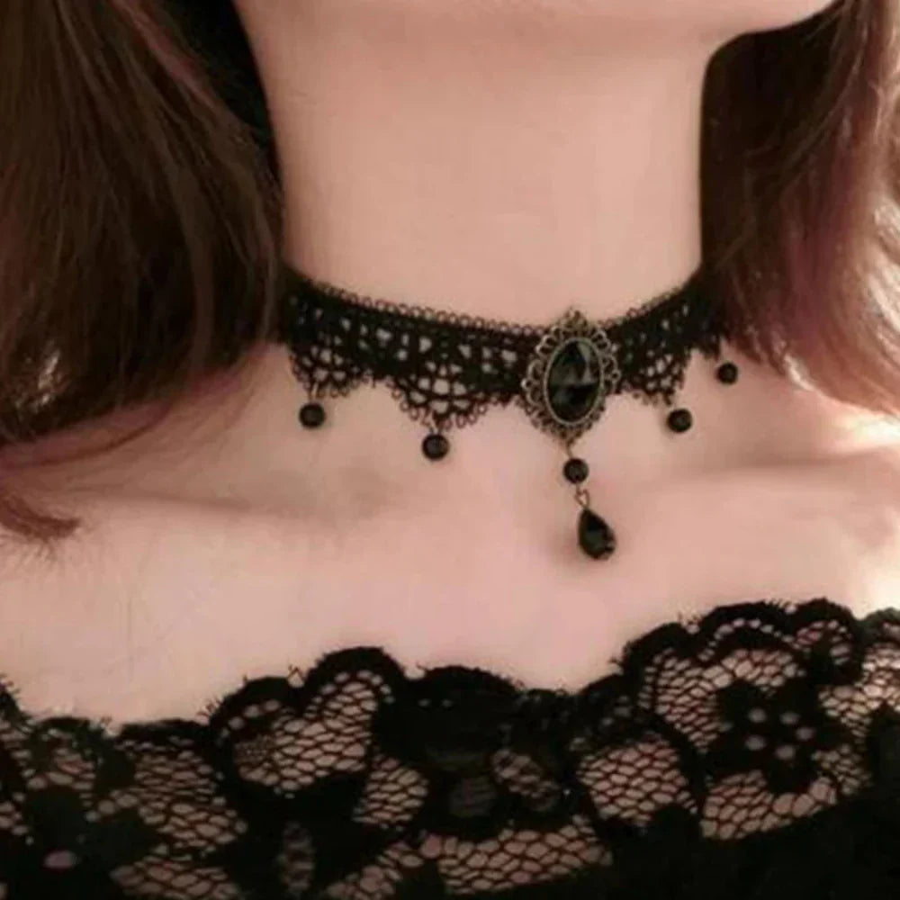 Gothic Vintage Chocker Necklace