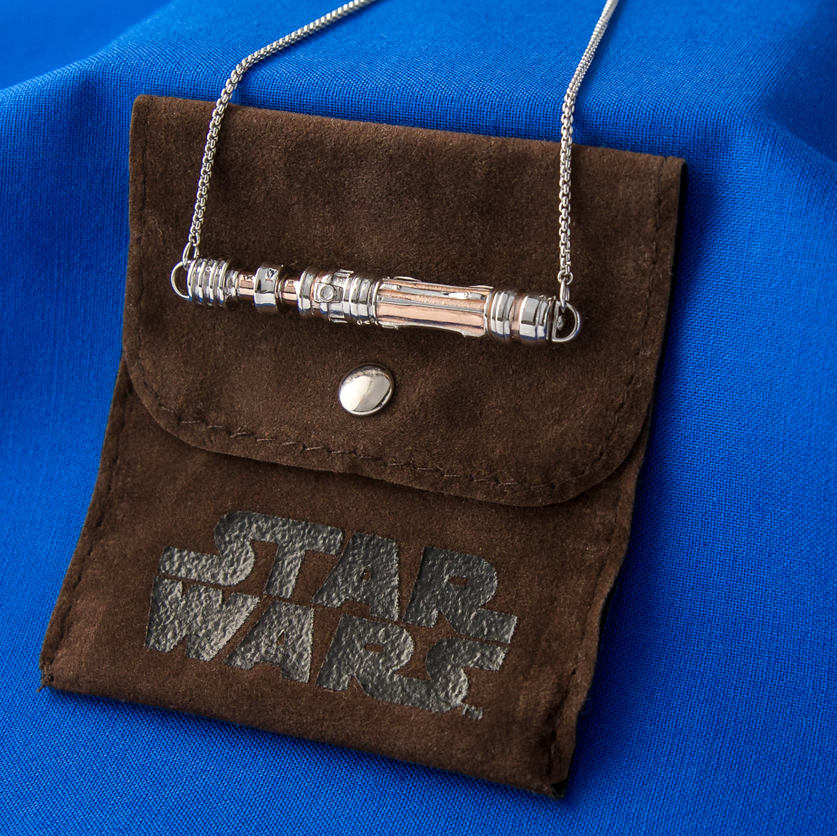 Star Wars X RockLove LIGHTSABER WORKSHOP Leia Organa Lightsaber Necklace