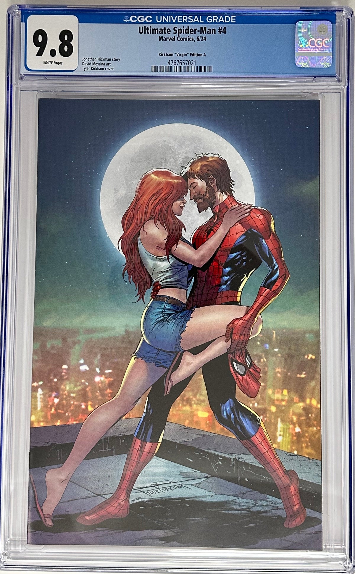 ULTIMATE SPIDER-MAN #4 CGC 9.8 BLUE LABEL TYLER KIRKHAM VIRGIN EXCLUSIVE [IN STOCK]