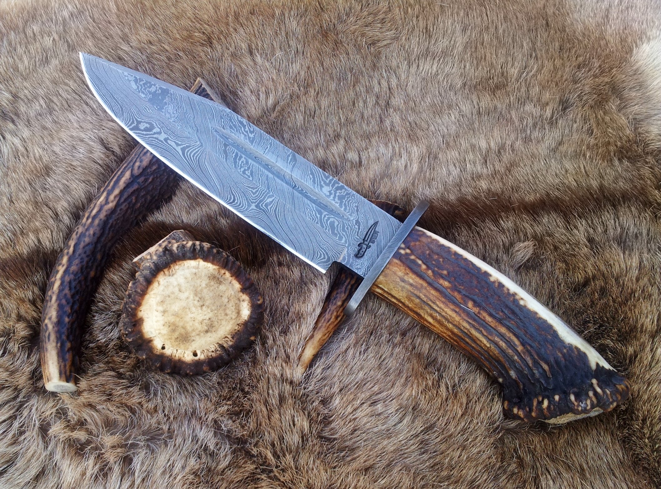 Vintage Bowie Knife with Custom Handcrafted Damascus Steel Blade & Stag Horn Handle - 14 Inches
