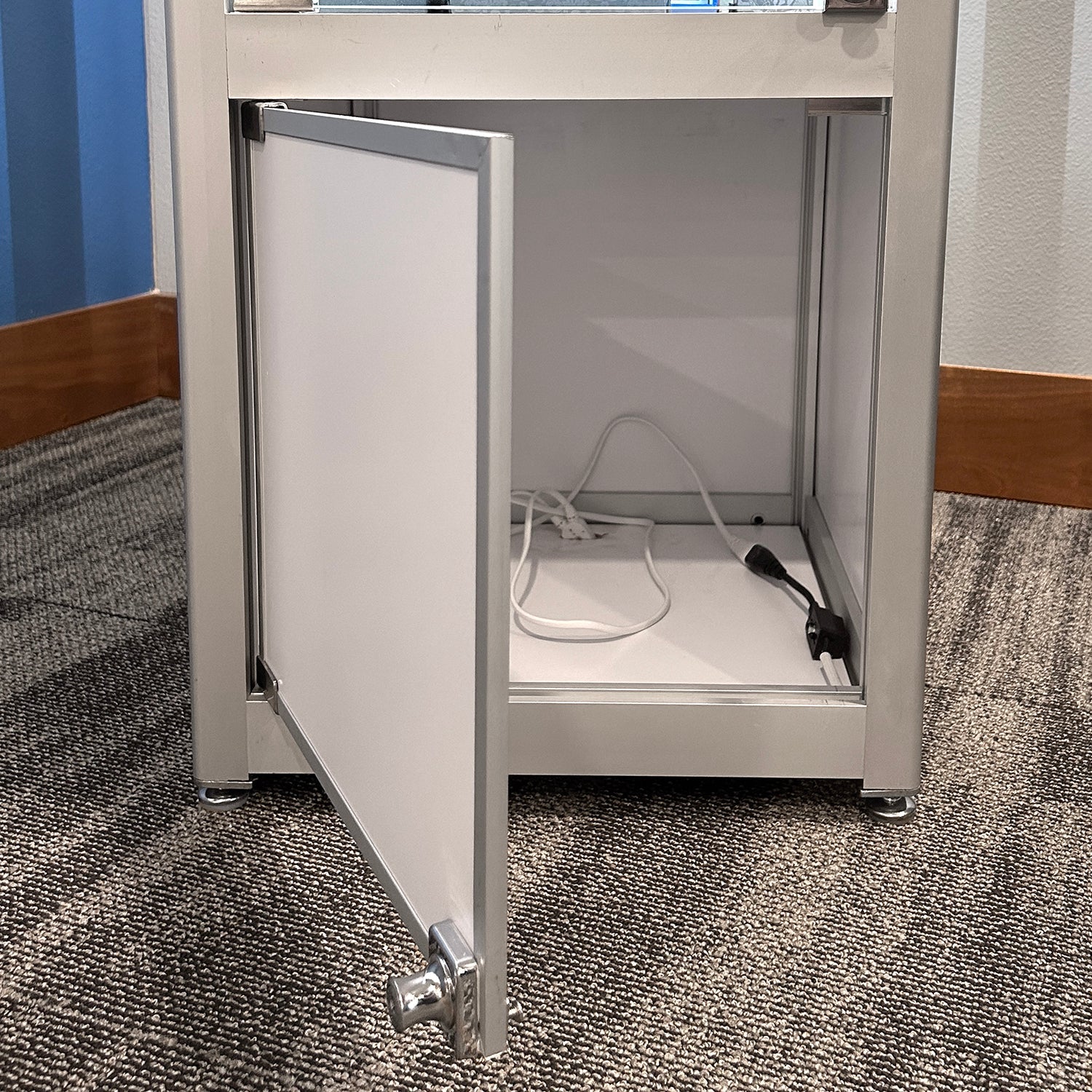 Retail Glass Display White Cabinet With Locking Storage