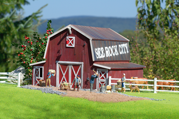 PIKO 62110 G Scale Red Barn Kit