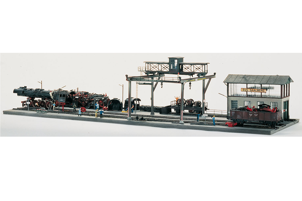 PIKO 61103 HO Scale Locomotive Scrap Yard Kit
