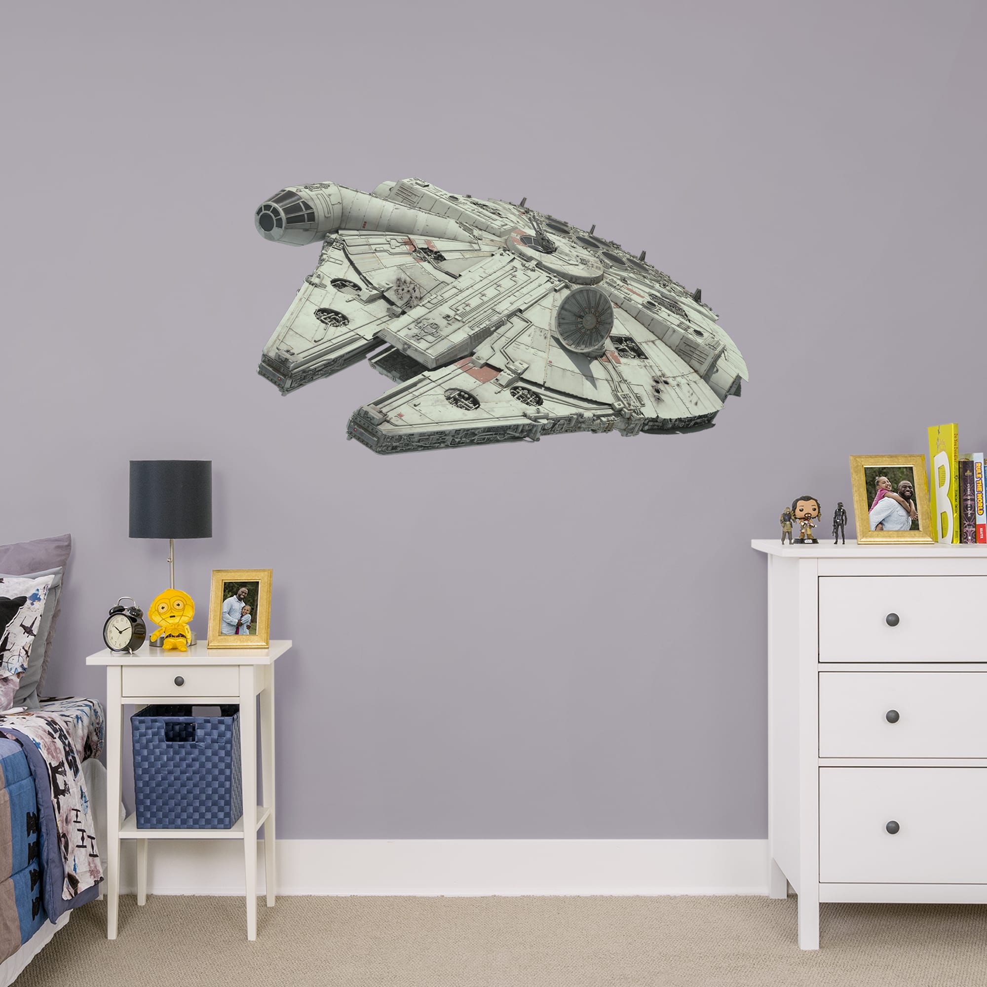 Millennium Falcon - Star Wars: The Rise of Skywalker - Officially Licensed Removable Wall Decal