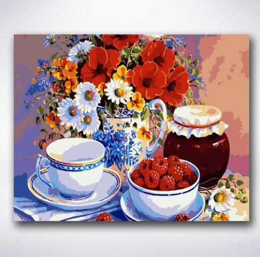 Cup Set With Decorative Flowers