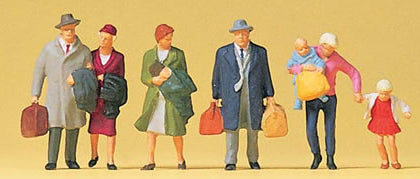 Preiser 10511 HO Scale Pedestrians -- Walking Passengers pkg(7)