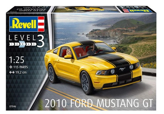 Revell 7046 1/25 2010 Ford Mustang GT Car