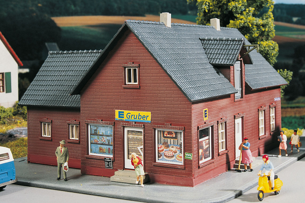 PIKO 61831 HO Scale EDEKA Store Kit