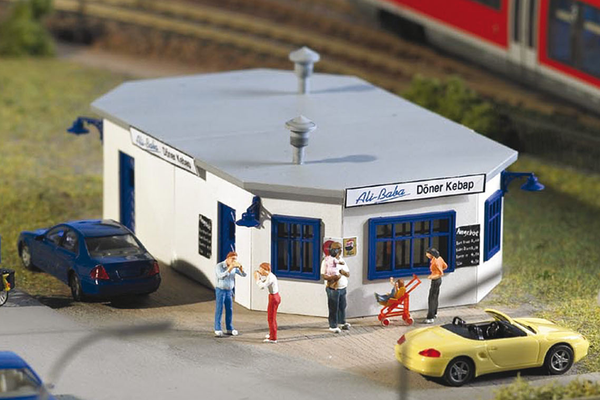 PIKO 61835 HO Scale Alibaba's Kebab Shack Kit