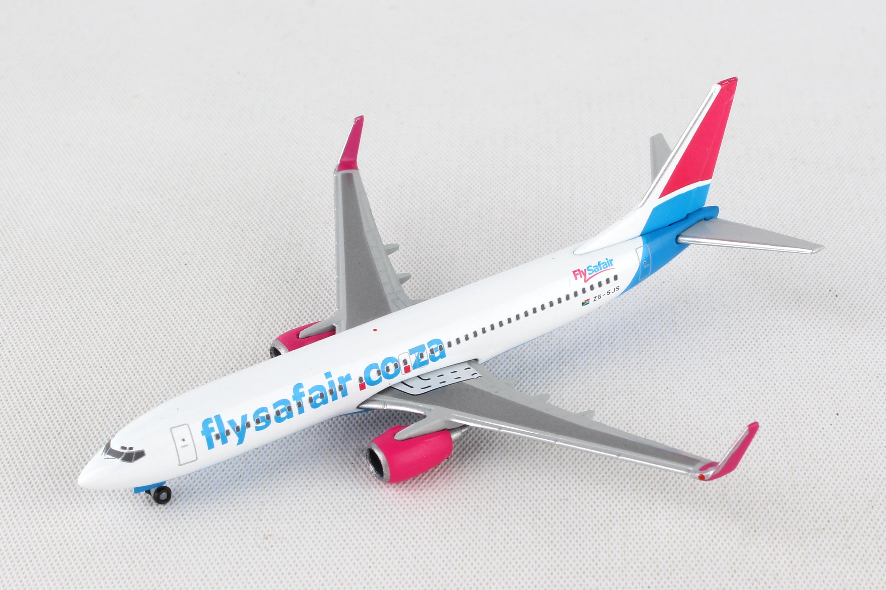 Herpa Wings HE531085 Flysafair 737-800 1/500