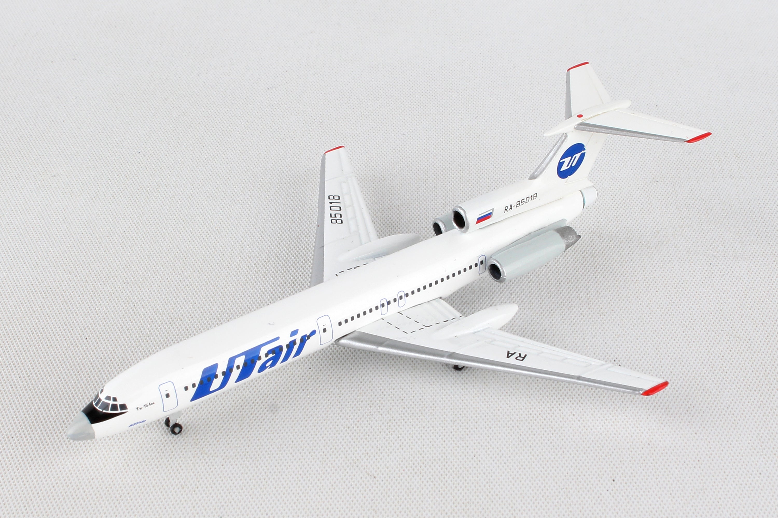 Herpa Wings HE531146 Utair Tu154M 1/500
