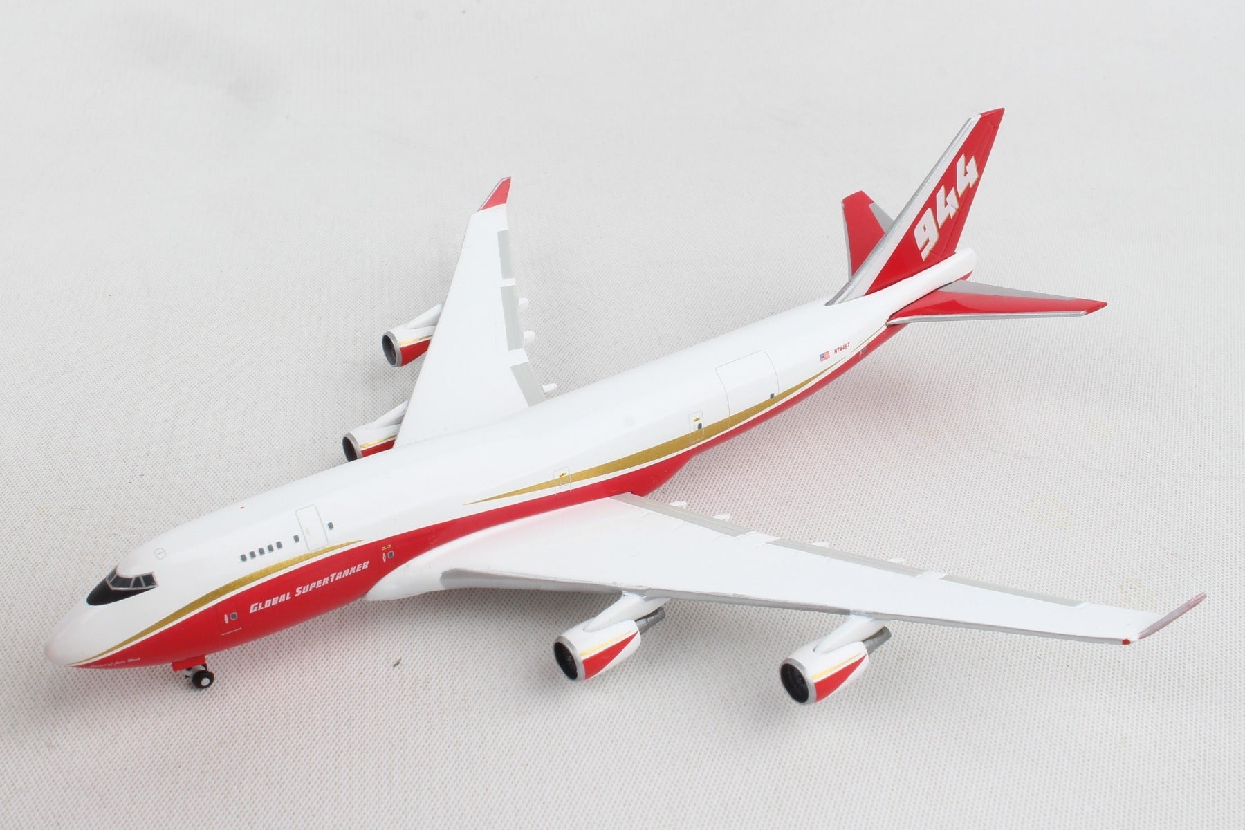Herpa Wings HE531955 Global Supertanker 747-400 1/500