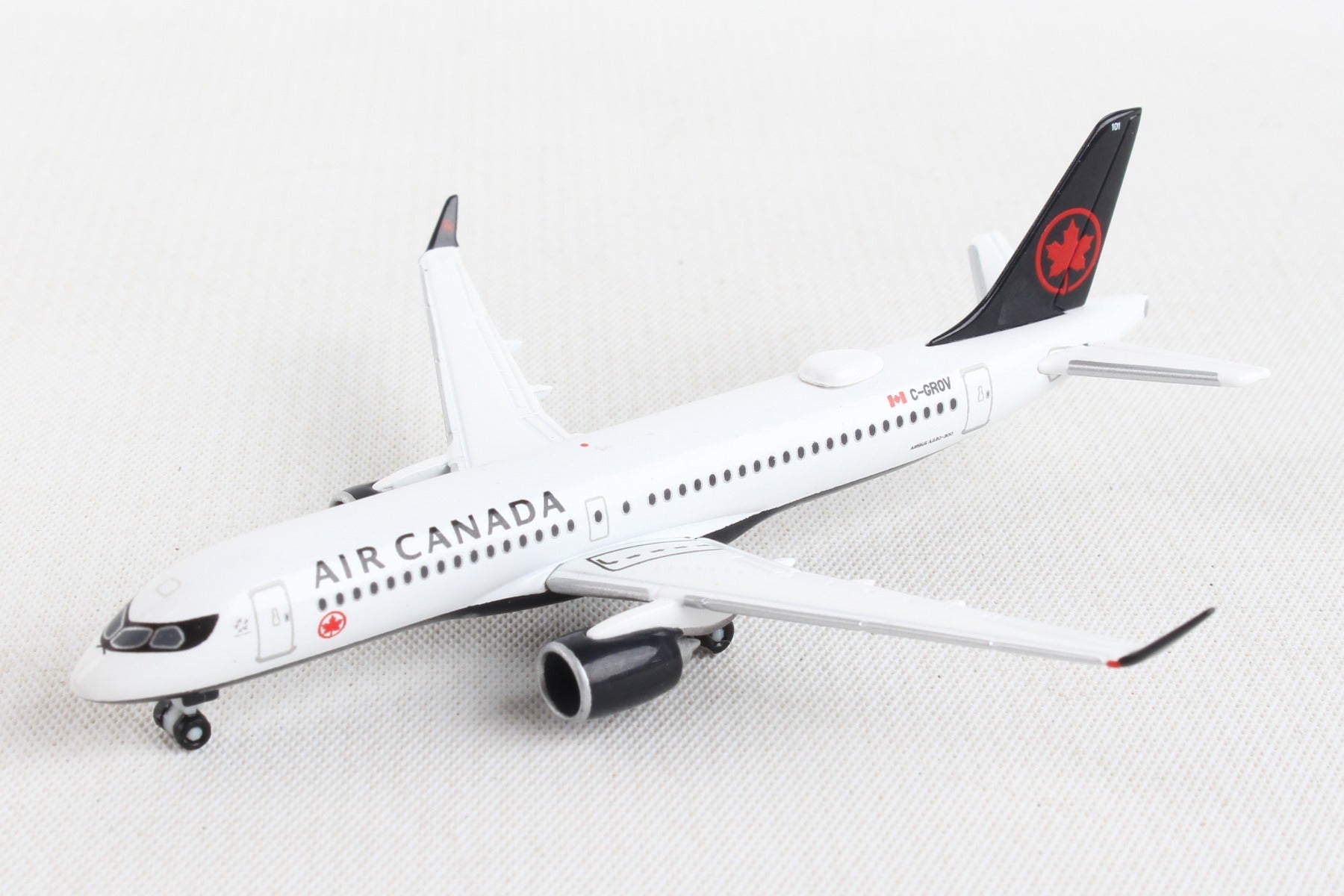 Herpa Wings HE533898 Air Canada A220-300 1/500