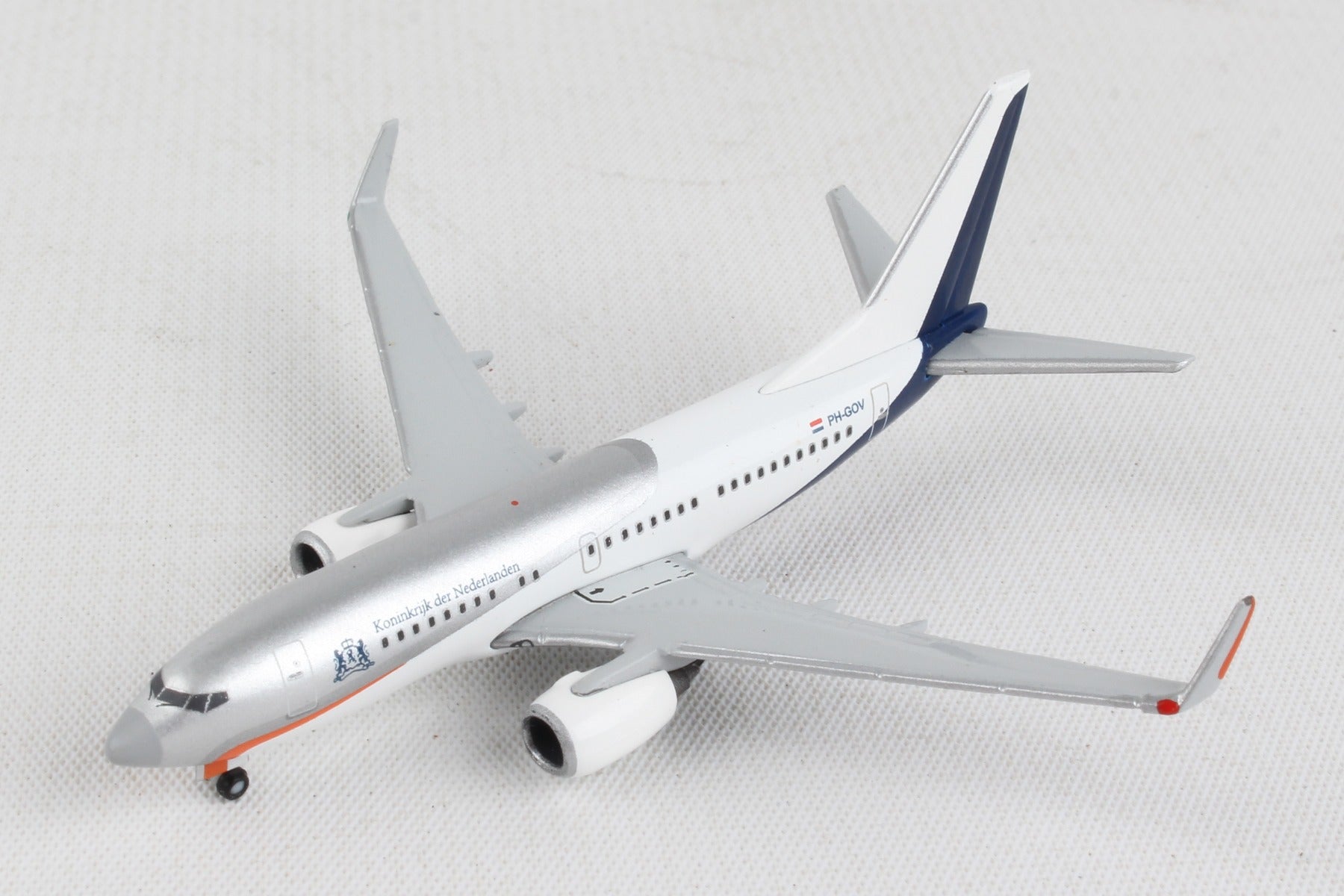 Herpa Wings HE533973 Netherlands Government 737-700Bbj 1/500