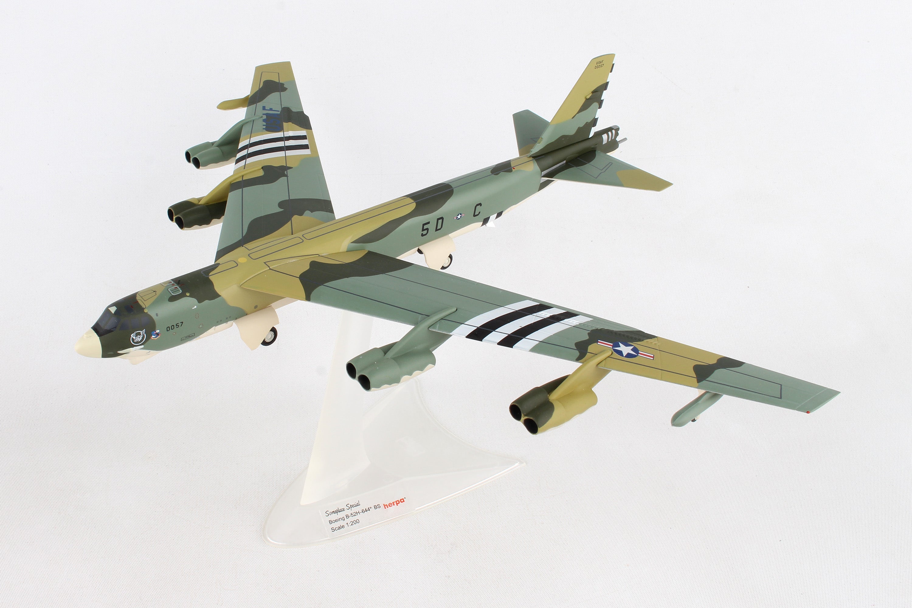 Herpa Wings HE559003 Usaf B52H 1/200 644Th Bs Someplace Special