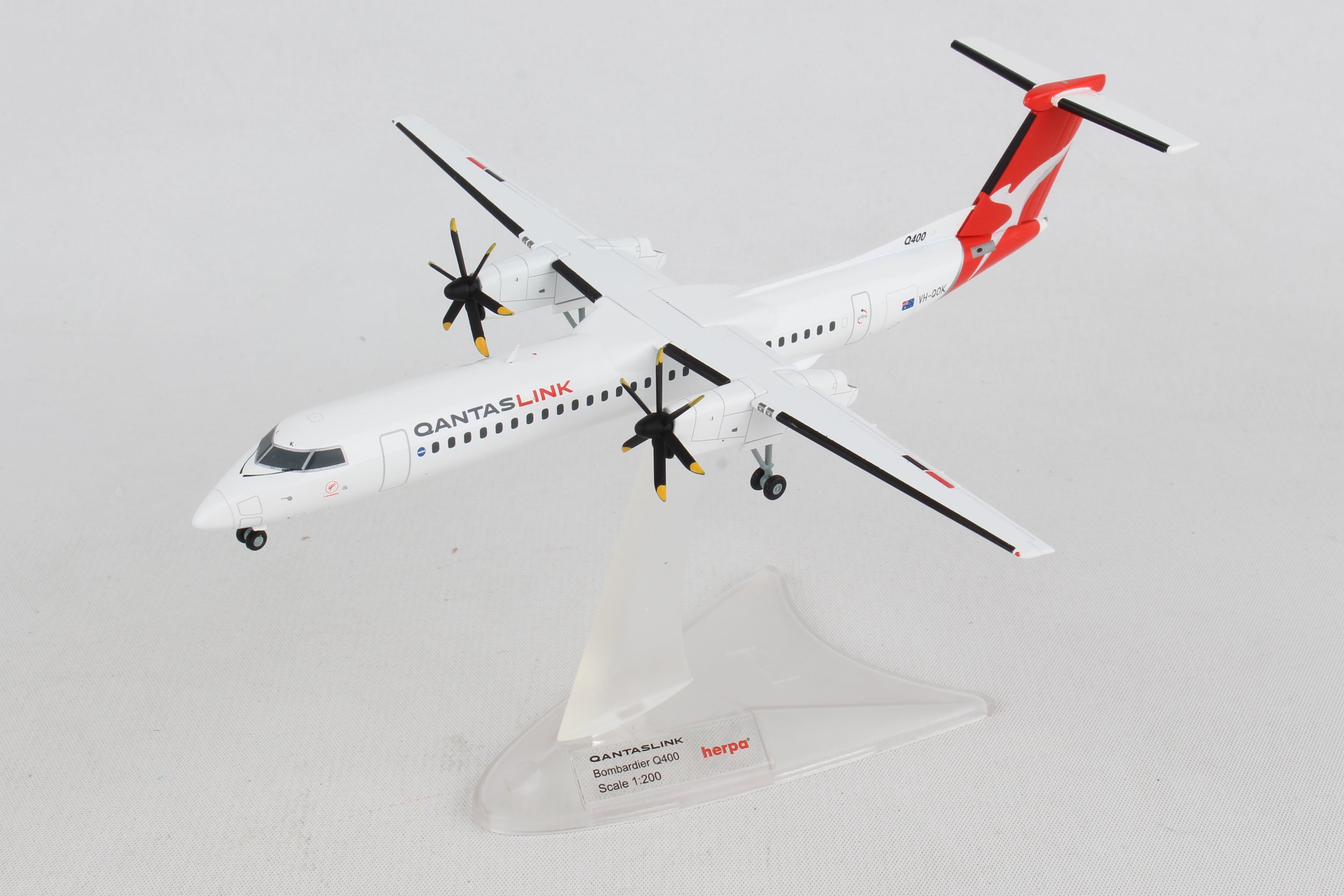Herpa Wings HE559546 Qantaslink Q400 1/200 New Livery