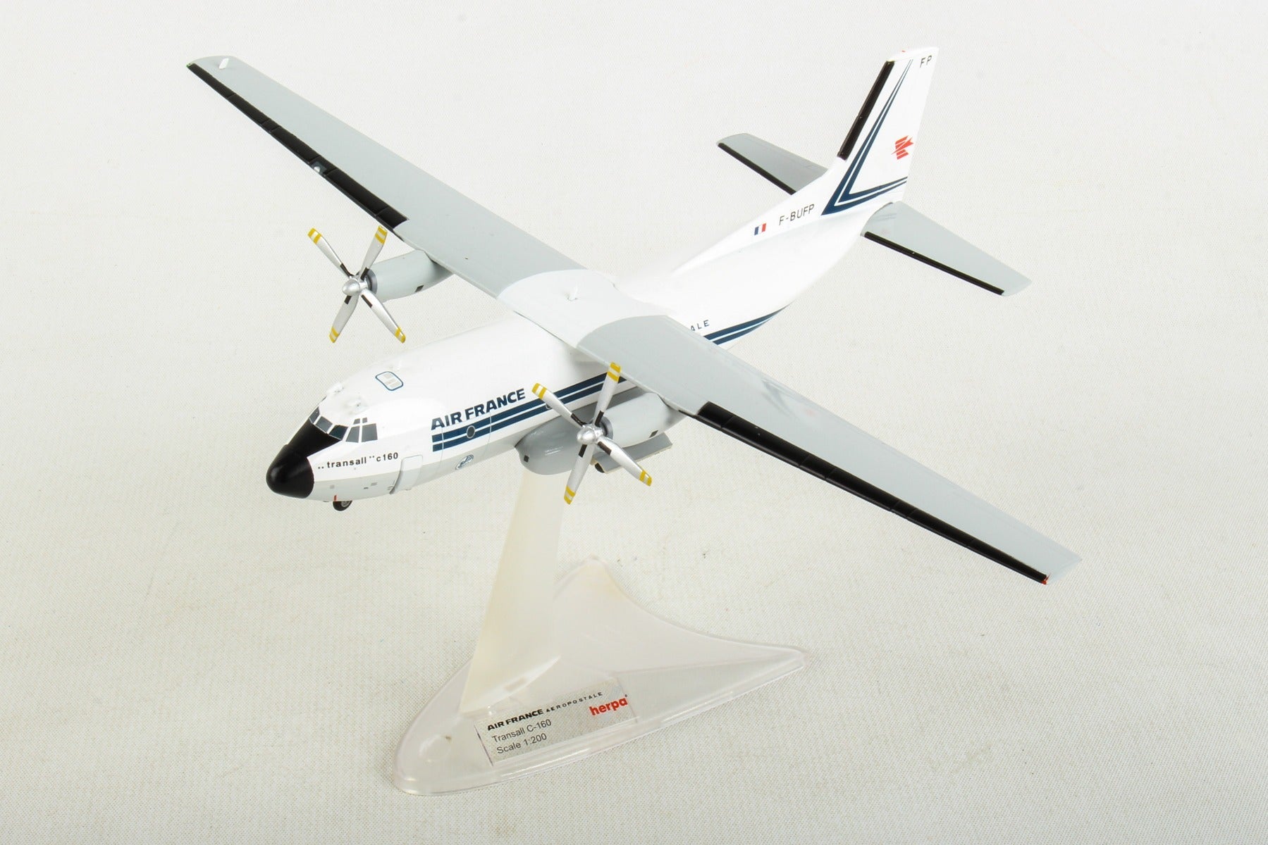 Herpa Wings HE559683 Air France C-160 1/200