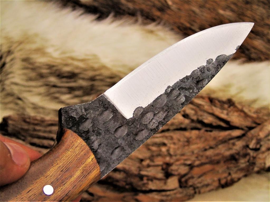 Custom Handmade Hand Forged Carbon Steel Hunting Skinning Knife