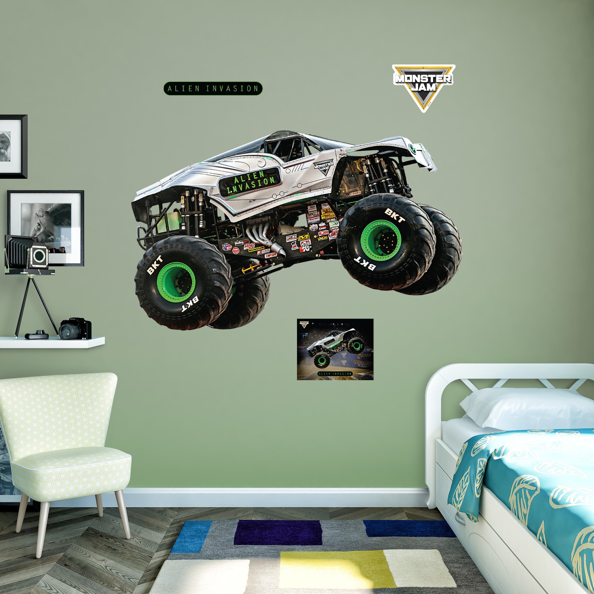 Alien Invasion - Monster Jam - RealBig Collection - Official Monster Jam - Reusable Vinyl Wall Decals