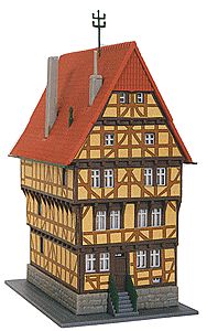 Kibri 36407 Z Scale House On The Square -- 1-9/16 x 2-9/16 x 3-3/8"  4 x 6.5 x 8.5cm