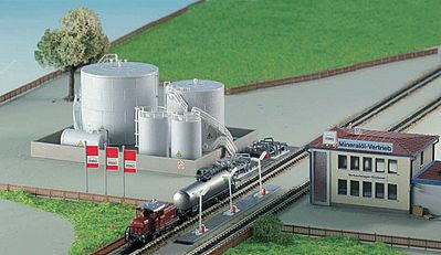 Kibri 36726 Z Scale Large Fuel Tanks -- Kit - 6-2/5 x 4 x 2-2/5"  16 x 10 x 6cm