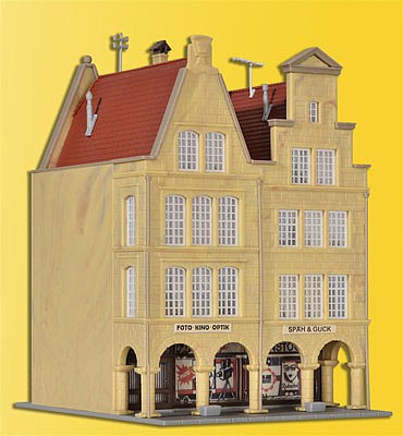 Kibri 37153 N Scale Double Fronted Town House w/Covered Passage -- Kit