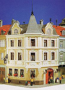 Kibri 38296 HO Scale Market Place Terrace House -- 6-1/2 x 6-3/4"  16 x 16.8cm