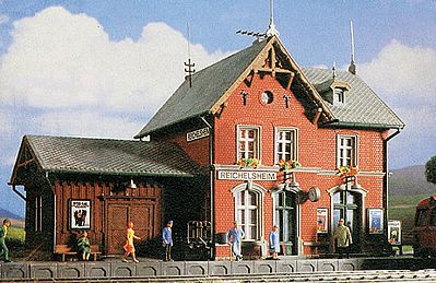 Kibri 39492 HO Scale Reischelsheim Station -- 9-1/2 x 5-1/2"   24 x 14cm